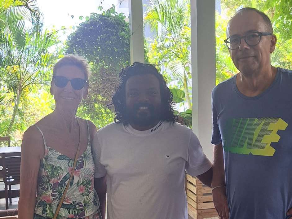 Gene mit deutschen Gästen in Sri Lanka